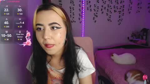 Snapshot of sunset_pienk chatting on 12-13-24, 07:15 Sunset online show from 12-13-24, 07:15