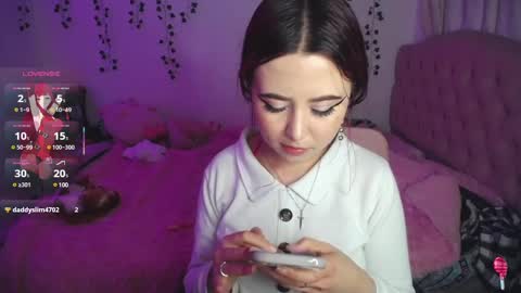 Snapshot of sunset_pienk chatting on 03-05-25, 11:16 Sunset online show from 03-05-25, 11:16