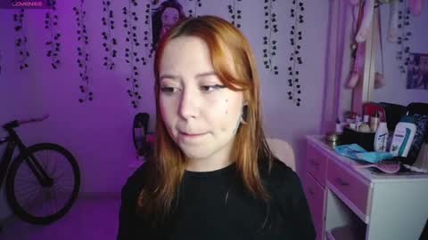 Snapshot of sunset_pienk chatting on 09-09-25, 03:39 Sunset online show from 09-09-25, 03:39