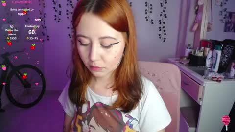 Snapshot of sunset_pienk chatting on 09-14-25, 02:44 Sunset online show from 09-14-25, 02:44