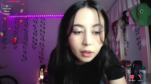 Snapshot of sunset_pienk chatting on 12-05-25, 05:05 Sunset online show from 12-05-25, 05:05