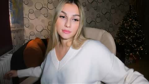 Snapshot of sunsetwithava chatting on 12-19-25, 06:26 sunsetwithava online show from 12-19-25, 06:26