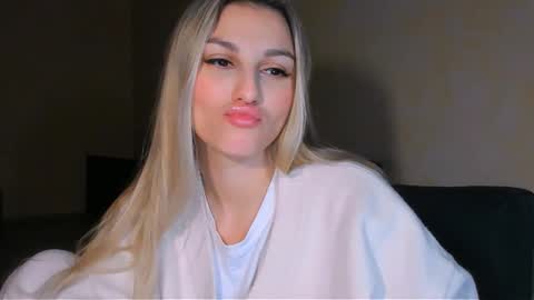 Snapshot of sunsetwithava chatting on 03-05-26, 03:13 sunsetwithava online show from 03-05-26, 03:13