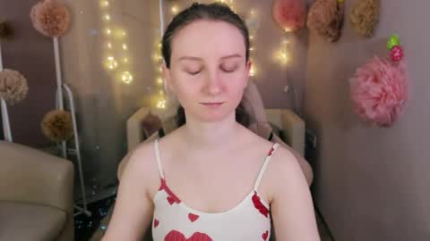 Alice online show from 04-24-26, 01:35