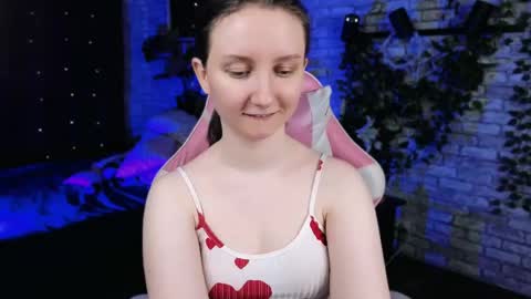 Alice online show from 04-25-26, 02:36