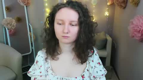 Snapshot of sunshine_blaze chatting on 07-02-26, 05:35 Alice online show from 07-02-26, 05:35