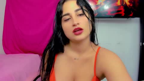 Andrea Rodriguez online show from 02-11-25, 07:27