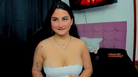 Andrea Rodriguez online show from 09-25-25, 07:28