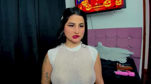 Andrea Rodriguez online show from 10-11-25, 07:23