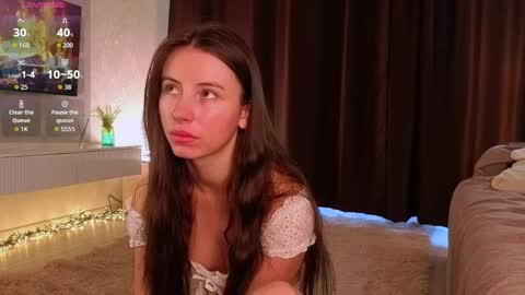 Snapshot of sunshinegirlx chatting on 04-09-26, 07:47 Alice online show from 04-09-26, 07:47