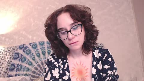 Snapshot of sunshinehella chatting on 12-30-24, 10:10 Hella online show from 12-30-24, 10:10