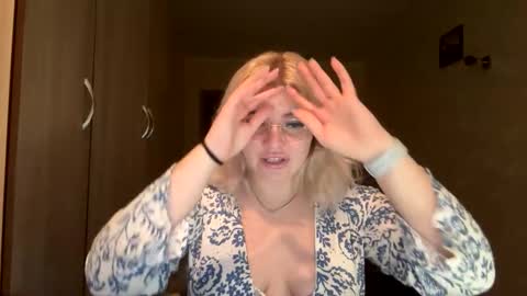 sunshinyflash online show from 11-11-25, 05:13