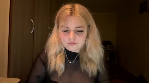 sunshinyflash online show from 11-24-25, 04:40