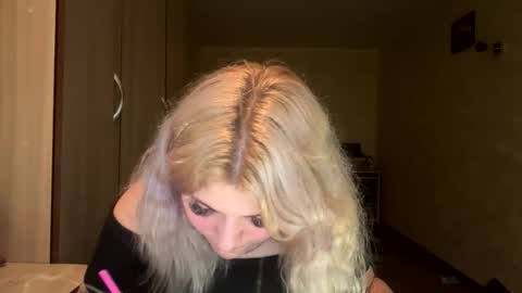 sunshinyflash online show from 11-29-25, 06:11