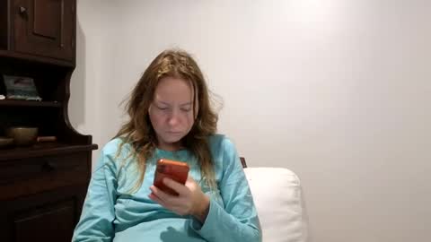 Snapshot of super_jony chatting on 02-25-25, 10:29 super jony and Marta GMT 1300-1800 every day online show from 02-25-25, 10:29