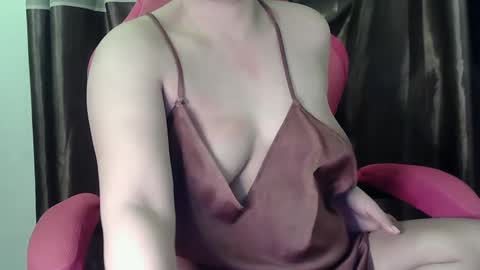 Snapshot of superb_ass25 chatting on 01-04-25, 06:40 KIMZY online show from 01-04-25, 06:40