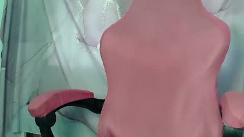 Snapshot of superb_ass25 chatting on 03-05-25, 05:07 KIMZY online show from 03-05-25, 05:07