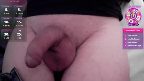 Snapshot of superbowl66 chatting on 12-17-25, 08:04 Superballs66 online show from 12-17-25, 08:04