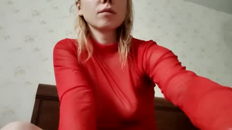 Snapshot of supereasyx chatting on 01-27-25, 07:35 Annie online show from 01-27-25, 07:35