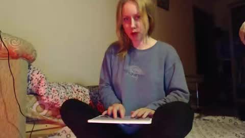 Annie online show from 05-08-26, 06:57