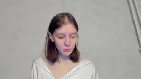 Snapshot of superior_cat chatting on 02-27-26, 01:05 Una online show from 02-27-26, 01:05