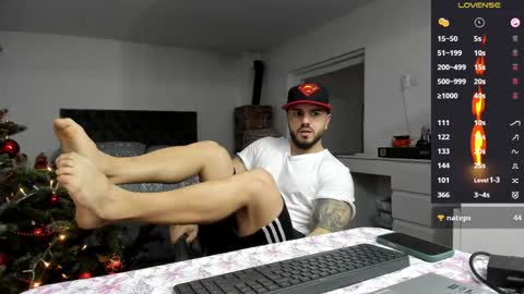 Snapshot of supermanboyxxl chatting on 12-04-25, 07:28 supermanboyxxl online show from 12-04-25, 07:28