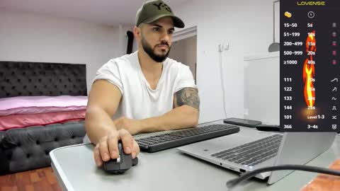 Snapshot of supermanboyxxl chatting on 02-25-26, 06:45 supermanboyxxl online show from 02-25-26, 06:45