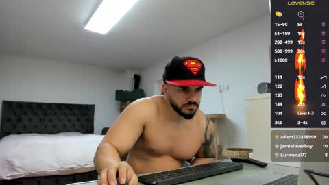 Snapshot of supermanboyxxl chatting on 03-09-26, 06:39 supermanboyxxl online show from 03-09-26, 06:39