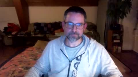 supersquirrel81 online show from 02-23-26, 06:38