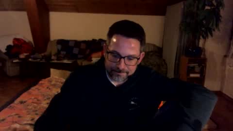 supersquirrel81 online show from 03-02-26, 08:48