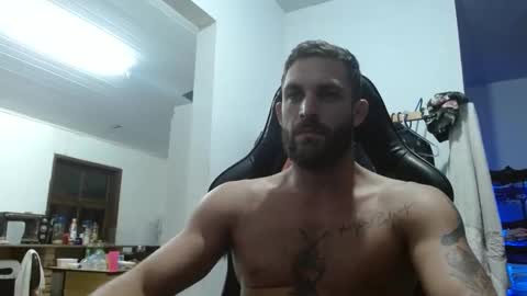 Snapshot of surfdog95 chatting on 03-10-25, 12:18 surfdog95 online show from 03-10-25, 12:18