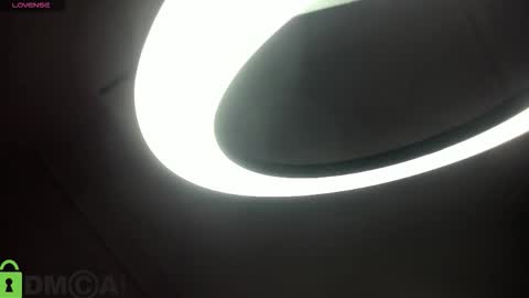 Annie online show from 12-20-25, 12:29