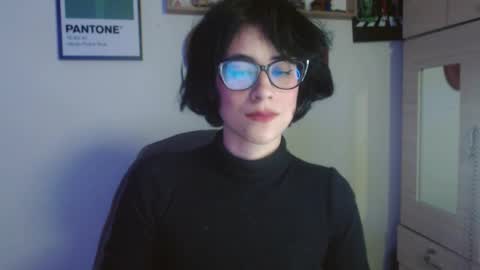 susana_w online show from 11-24-25, 10:53