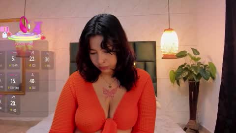 Susana W online show from 10-12-25, 09:14