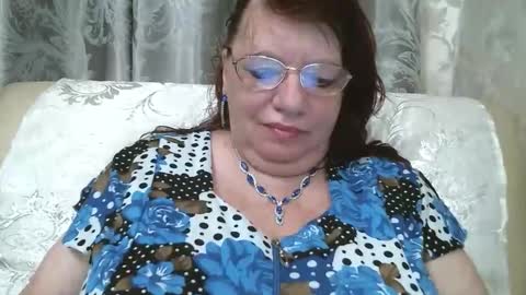 Snapshot of susanaahsun chatting on 10-22-25, 11:10 SusanaAhSun online show from 10-22-25, 11:10
