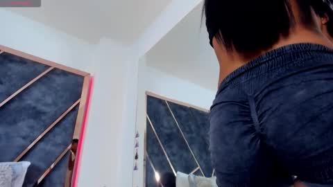 susanahenao online show from 11-07-25, 06:41