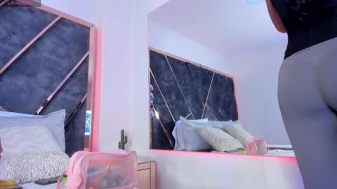 susanahenao online show from 03-31-26, 05:35