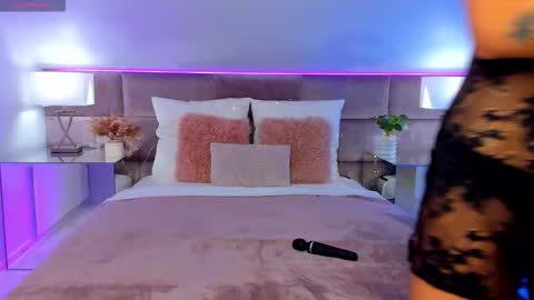 Snapshot of susanblare chatting on 10-26-25, 01:28 Susan online show from 10-26-25, 01:28