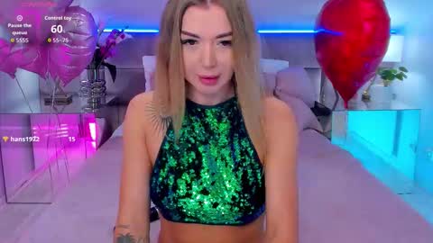 Snapshot of susanblare chatting on 02-20-26, 07:10 Susan online show from 02-20-26, 07:10