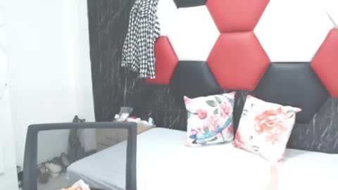 susanleroy online show from 12-15-24, 05:56