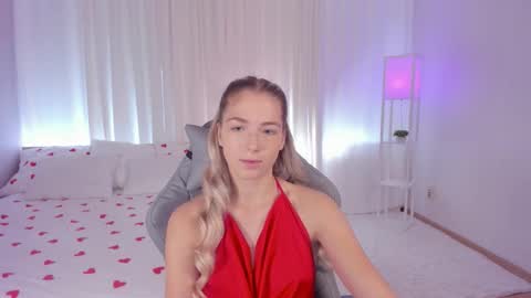 Snapshot of susanmimi chatting on 09-19-25, 06:15 Susan online show from 09-19-25, 06:15