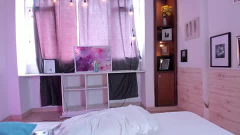 Susan  Everyday From 0530 to 1430 Col Time online show from 02-22-25, 05:13