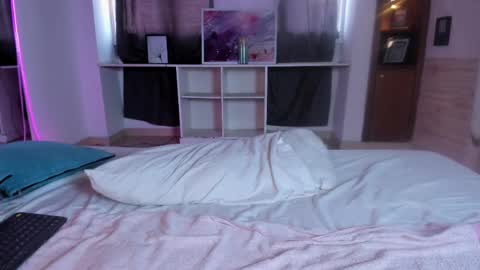 Susan  Everyday From 0530 to 1430 Col Time online show from 02-24-25, 02:15