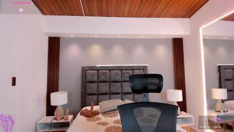 Susan  Everyday From 0530 to 1430 Col Time online show from 11-28-25, 10:51