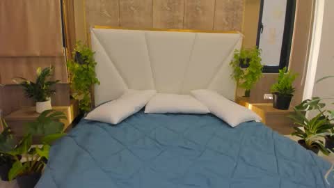 susannjohnson online show from 12-21-25, 12:51