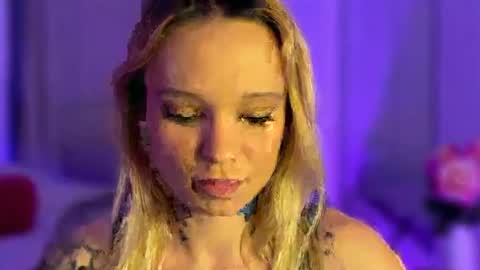 Snapshot of susansmither chatting on 01-18-26, 09:51 Suss online show from 01-18-26, 09:51