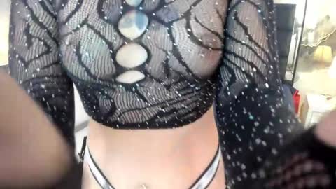 susanvilla online show from 04-20-26, 07:48