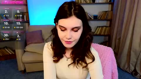 Susie online show from 02-18-25, 01:32