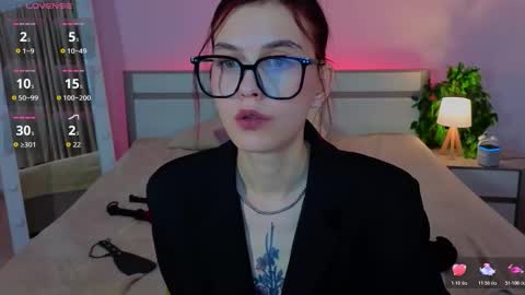 Susie online show from 11-10-25, 09:41