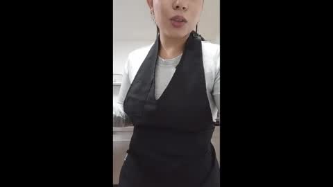 Snapshot of susiesunny chatting on 12-23-25, 10:13 susana online show from 12-23-25, 10:13